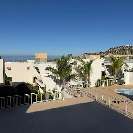 Elysian Heights Pool & Panoramic Views Apartment Peyia